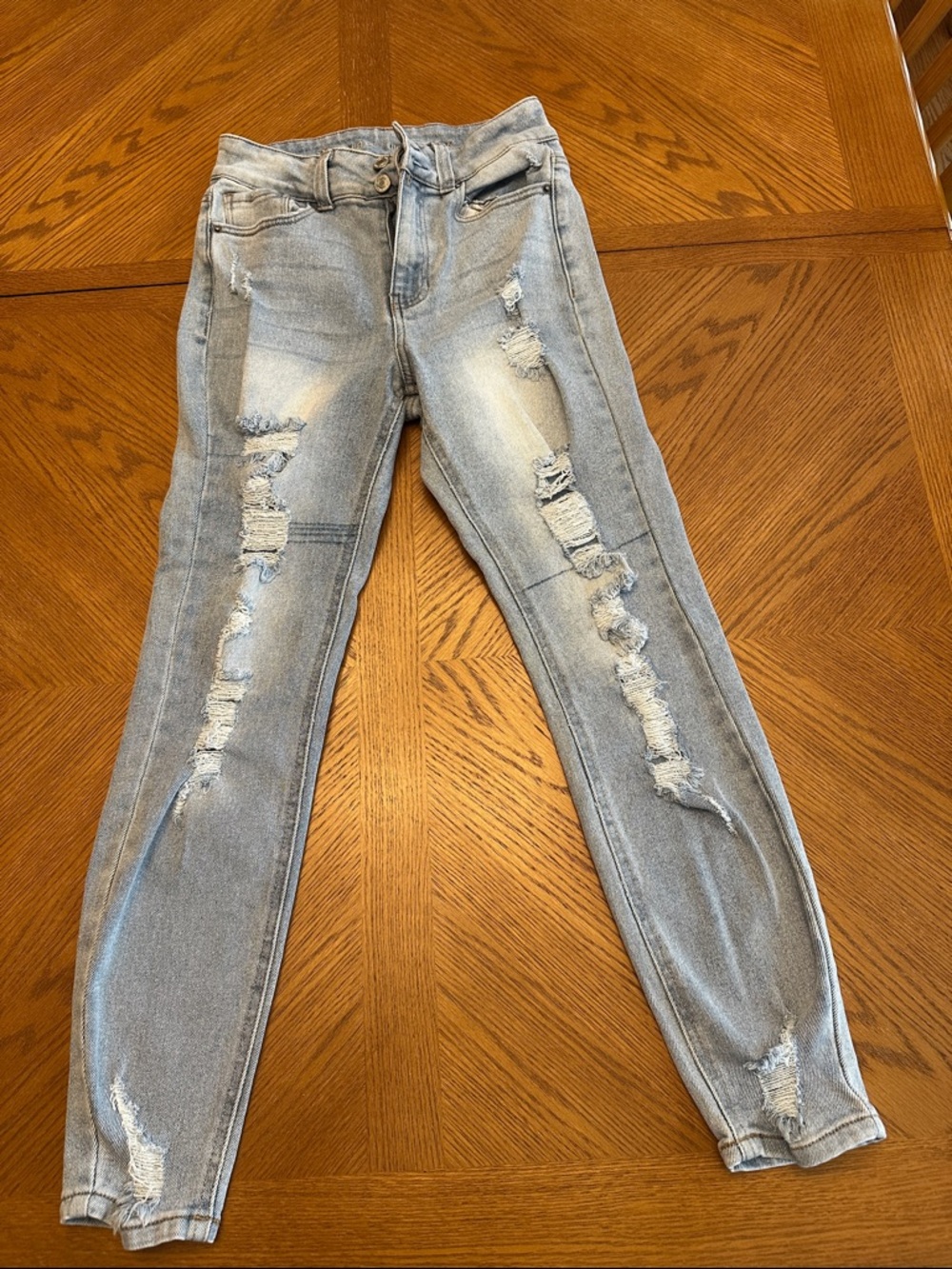 Vanilla Star Light Blue Distressed Skinny Jeans